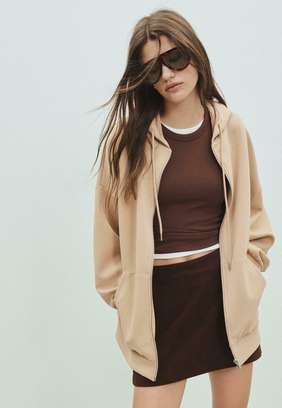 Толстовка Stradivarius OVERSIZE, Stone
Толстовка Stradivarius OVERSIZE, Stone