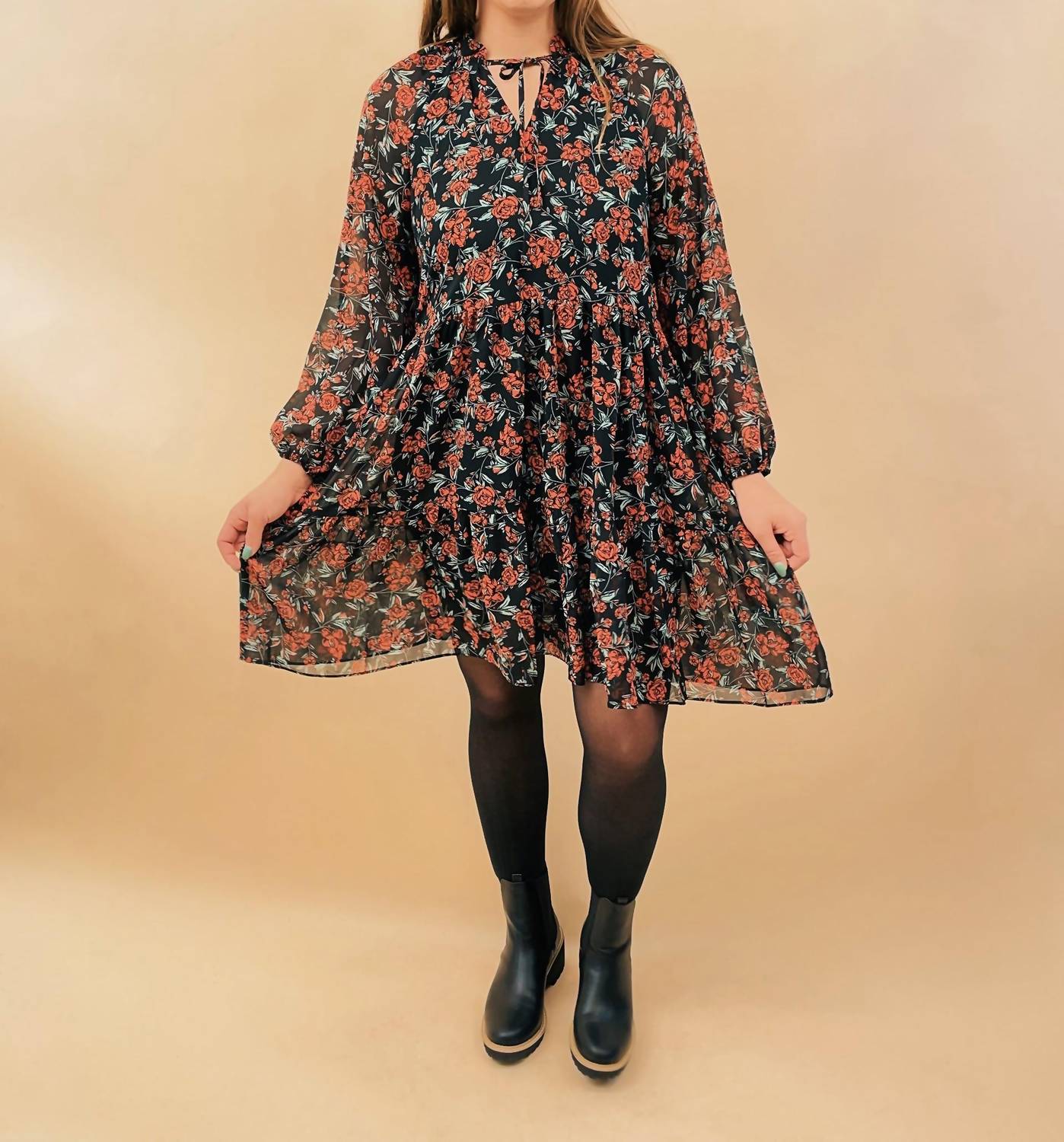 Платье Джульетты в черном цвете Papillon 
Платье Джульетты в черном цвете Papillon