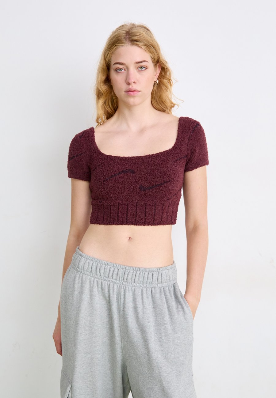 Футболка Nike Sportswear CROP, Burgundy Crush/Nude, Бежевый, Футболка Nike Sportswear CROP, Burgundy Crush/Nude
Футболка Nike Sportswear CROP, Burgundy Crush/Nude, Бежевый, Футболка Nike Sportswear CROP, Burgundy Crush/Nude