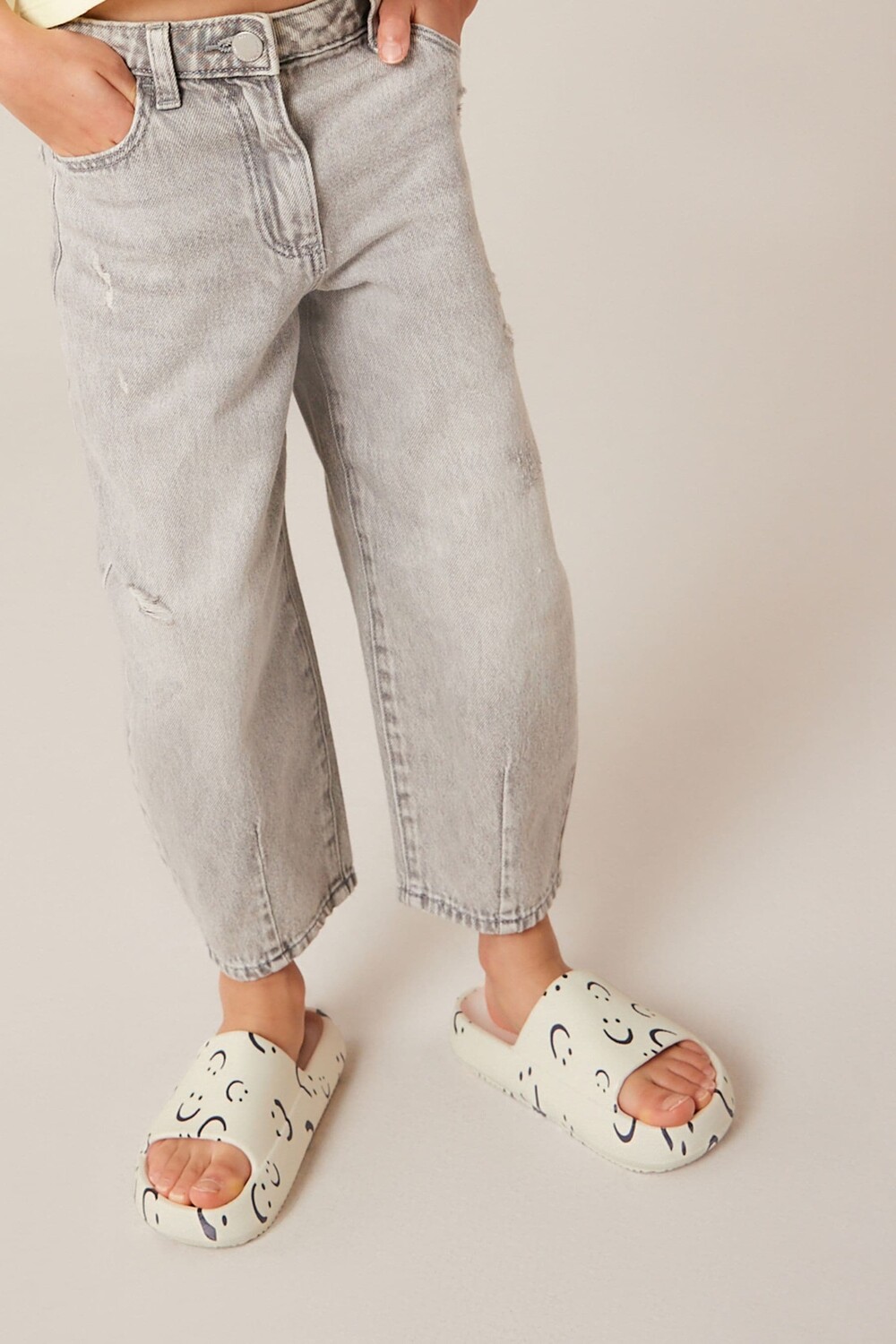 Шлепанцы на толстой подошве Next, белый 
Шлепанцы на толстой подошве Next, белый