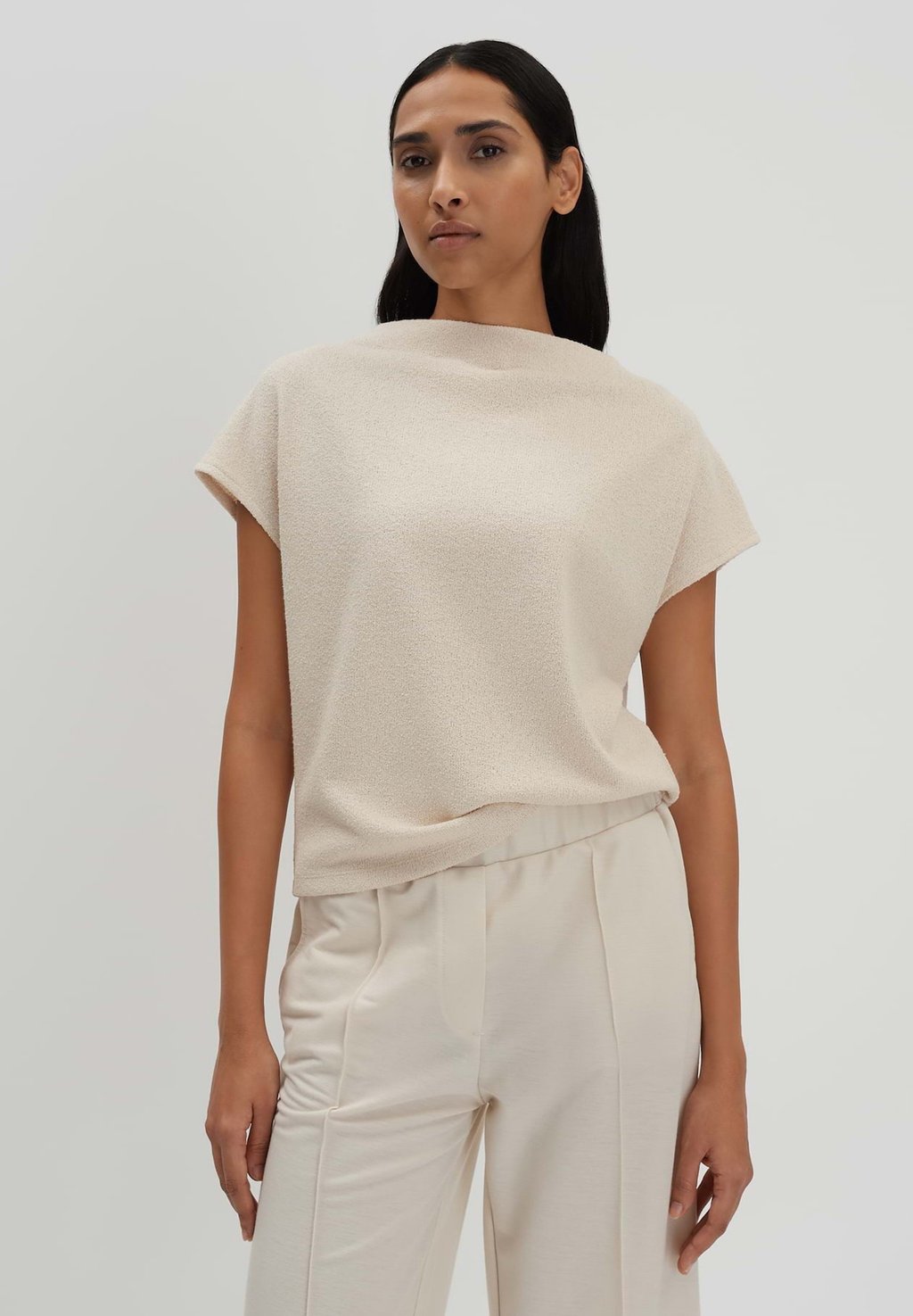 Базовая футболка LOOSE FIT BOUCLE someday., бежевый
Базовая футболка LOOSE FIT BOUCLE someday., бежевый