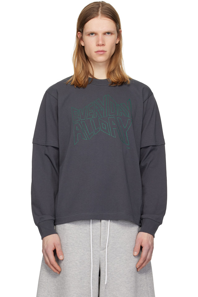 Sacai Серая футболка с длинными рукавами с принтом "geoff sacai"
Sacai Серая футболка с длинными рукавами с принтом "geoff sacai"