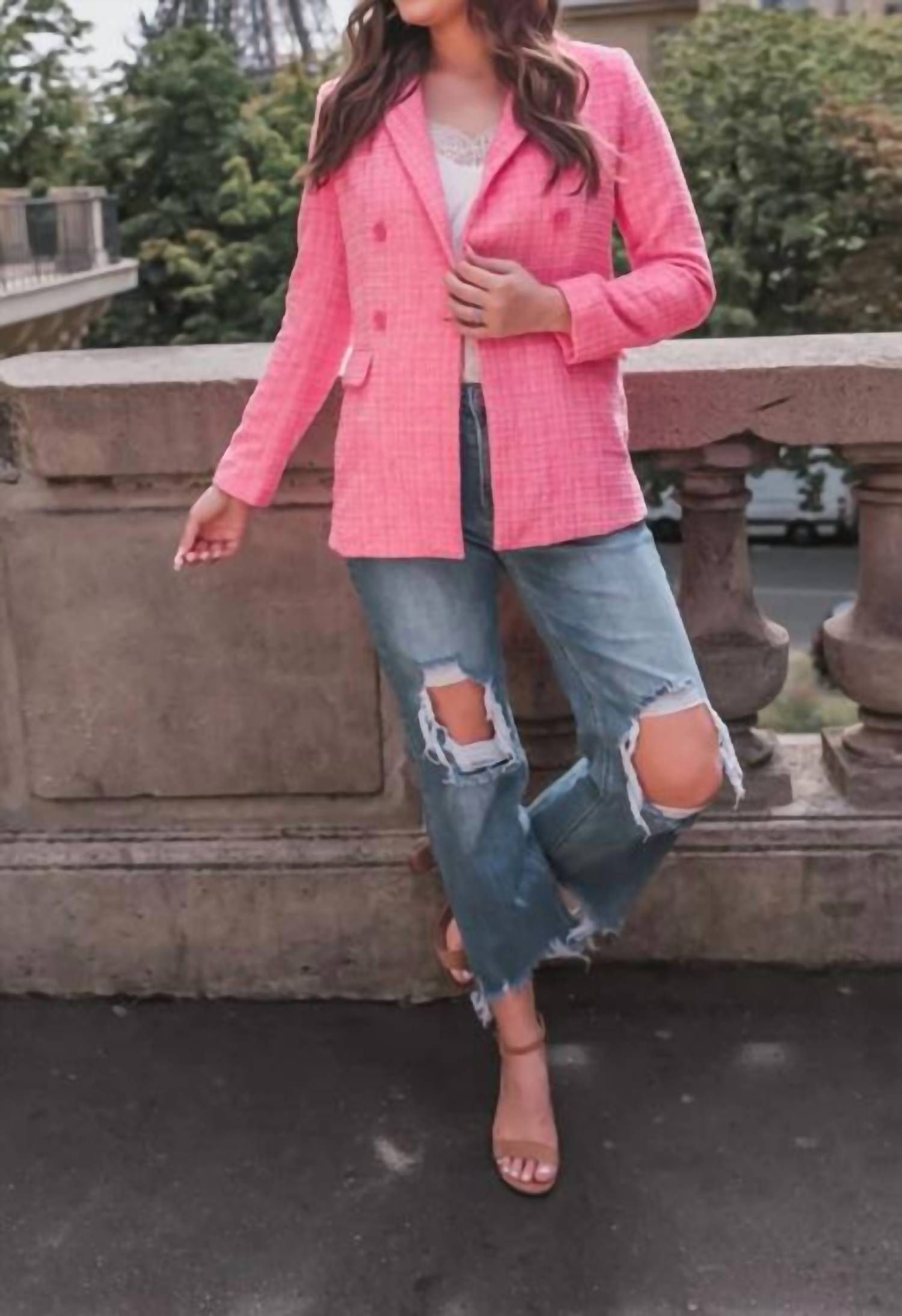 Твидовый блейзер Margot розового цвета Jess Lea
Твидовый блейзер Margot розового цвета Jess Lea