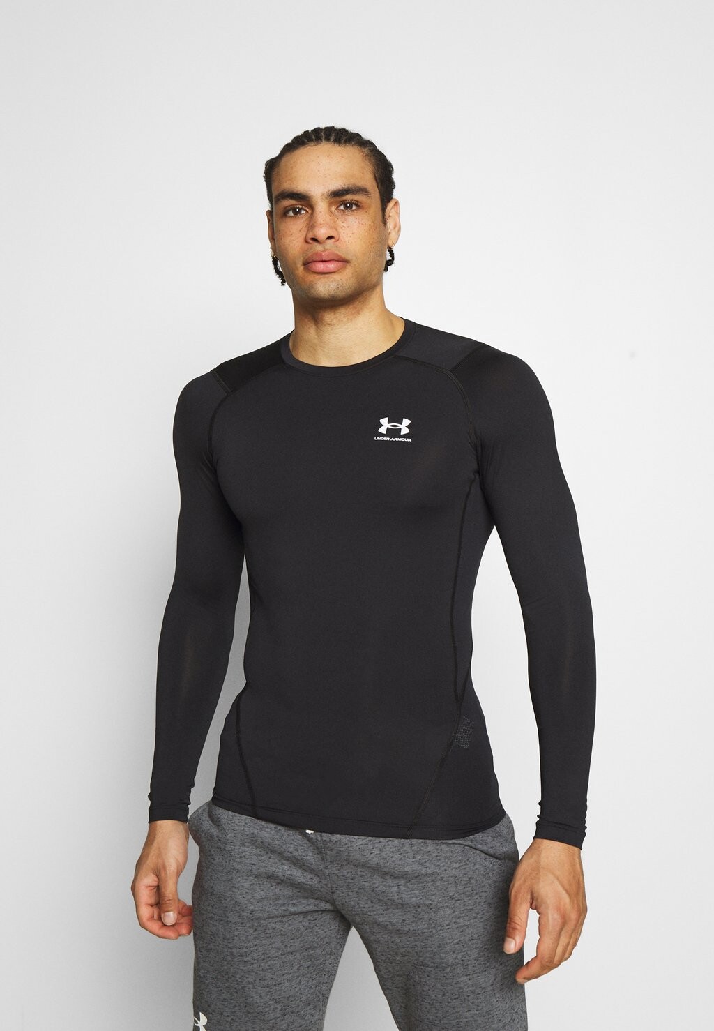 Майка Under Armour, черная
Майка Under Armour, черная