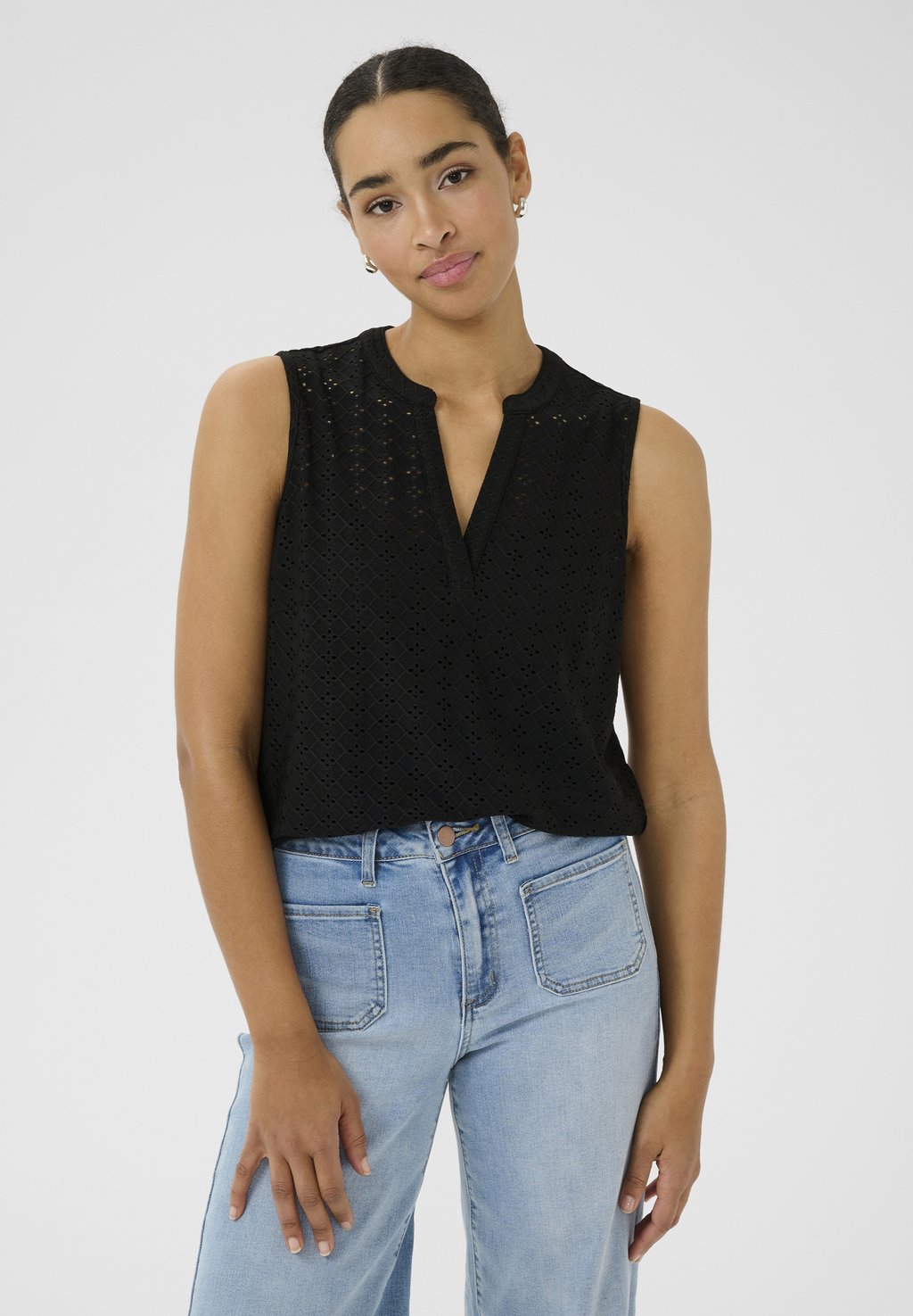 Блуза KACARRIE - Top Kaffe, цвет Black Deep 
Блуза KACARRIE - Top Kaffe, цвет Black Deep