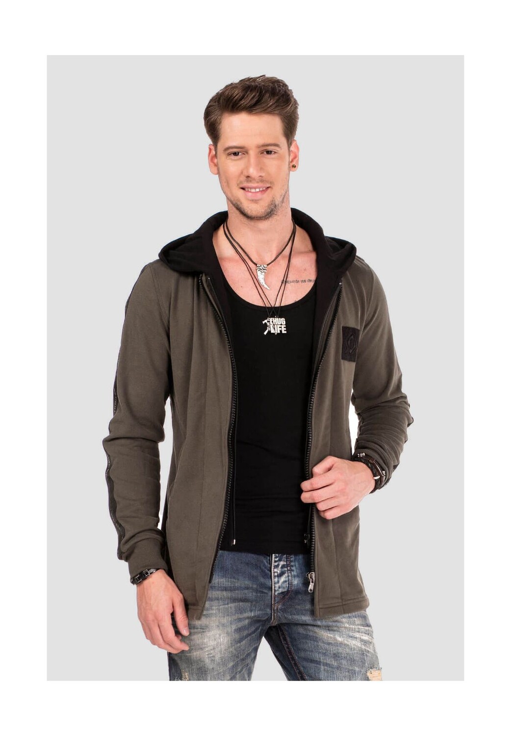 Многослойная толстовка с капюшоном CIPO & BAXX, хаки
Многослойная толстовка с капюшоном CIPO & BAXX, хаки