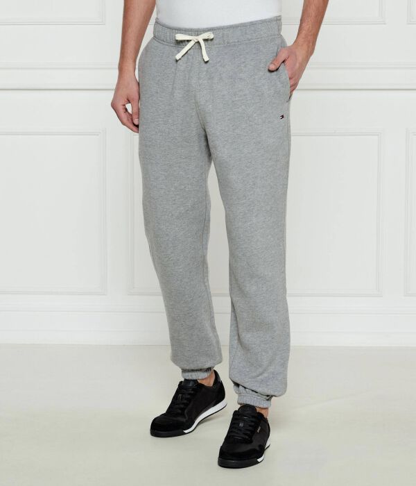 Брюки мужские Tommy Hilfiger спортивные на кулиске, серый
Брюки мужские Tommy Hilfiger спортивные на кулиске, серый