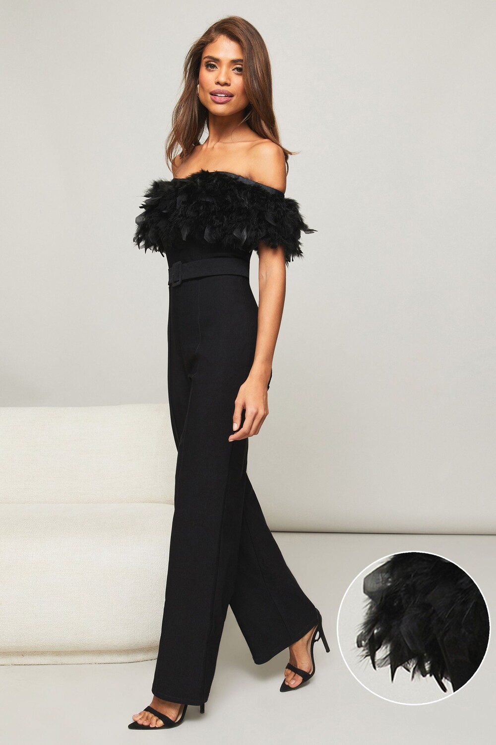 Премиальный костюм с перьями Lipsy, черный
Премиальный костюм с перьями Lipsy, черный