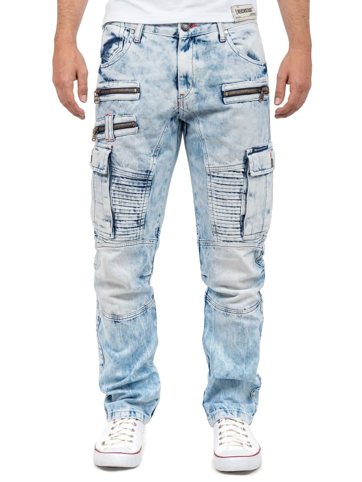 Джинсы цвета льда Cipo & Baxx
Джинсы цвета льда Cipo & Baxx