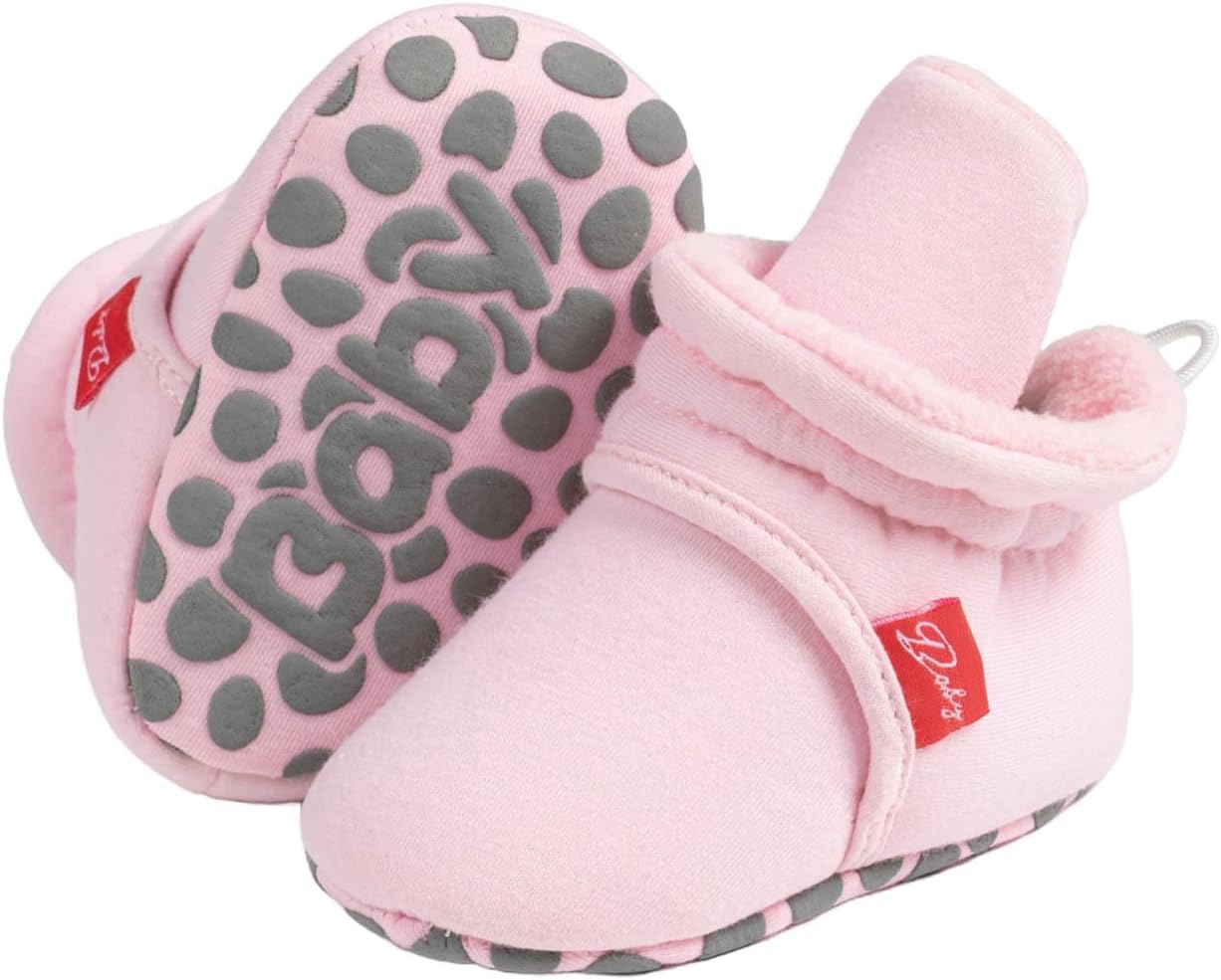 Детские зимние носочки-ботинки Ctreela для первых шагов с противоскользящей резиновой подошвой, свитерные тапочки, вязаные милые кроссовки для малышей, розовый
Детские зимние носочки-ботинки Ctreela для первых шагов с противоскользящей резиновой подошвой, свитерные тапочки, вязаные милые кроссовки для малышей, розовый