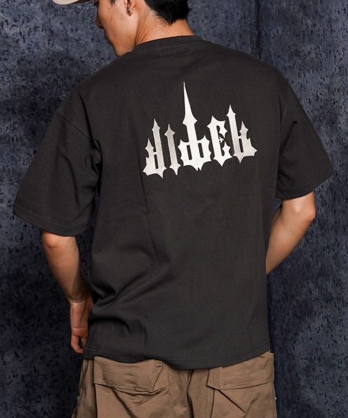 Футболка из плотной ткани с вышивкой в виде короны RIPPER
Футболка из плотной ткани с вышивкой в виде короны RIPPER