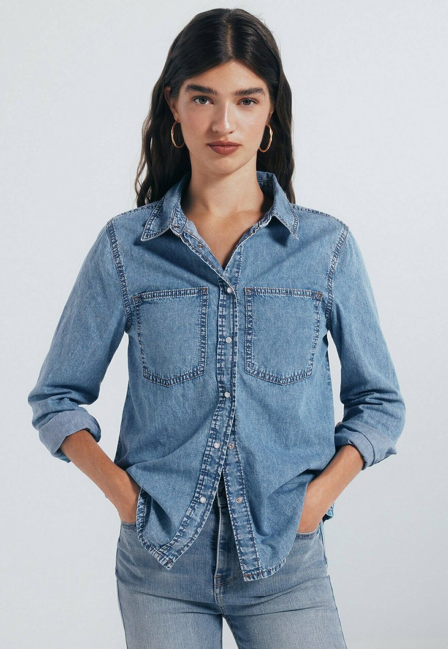 Блуза Springfield Button-down blouse, Blue
Блуза Springfield Button-down blouse, Blue