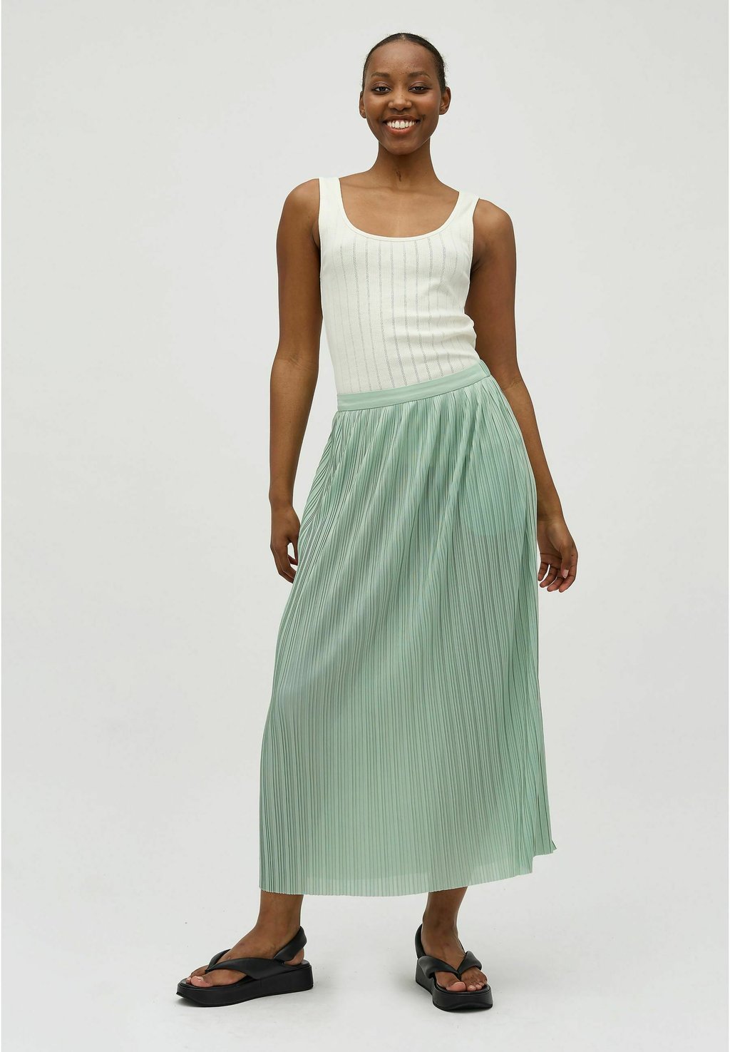 Длинная юбка CHANKA-M mbyM, зеленый
Длинная юбка CHANKA-M mbyM, зеленый