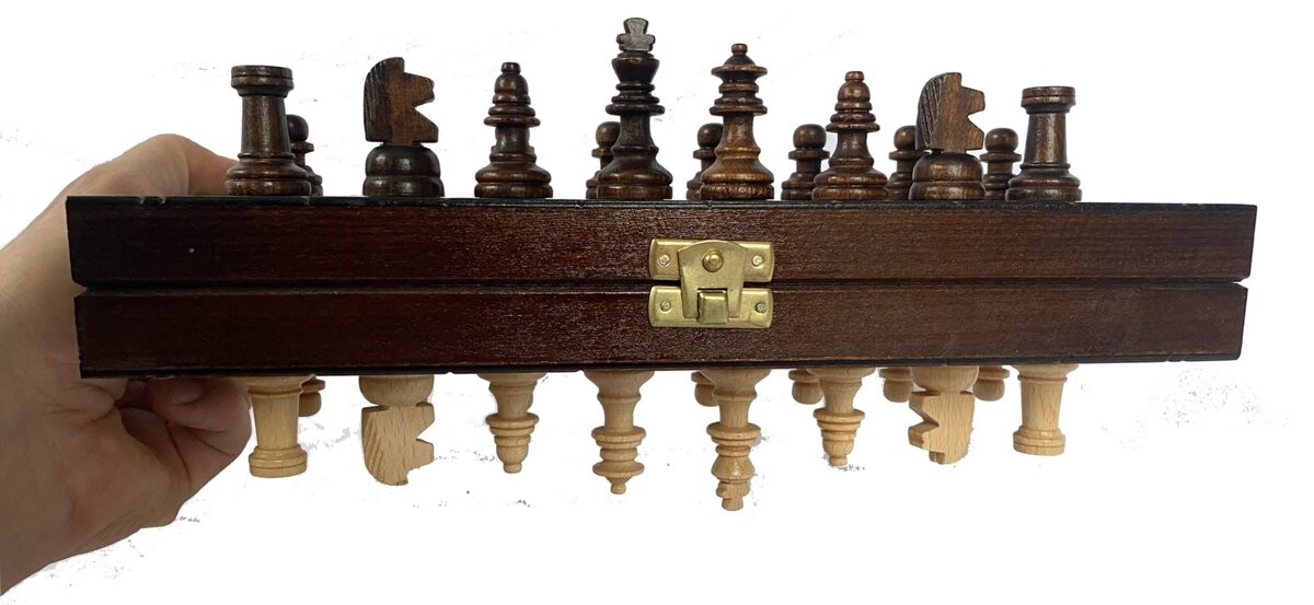 Магнитные шахматы, игра-головоломка Inna marka
Магнитные шахматы, игра-головоломка Inna marka