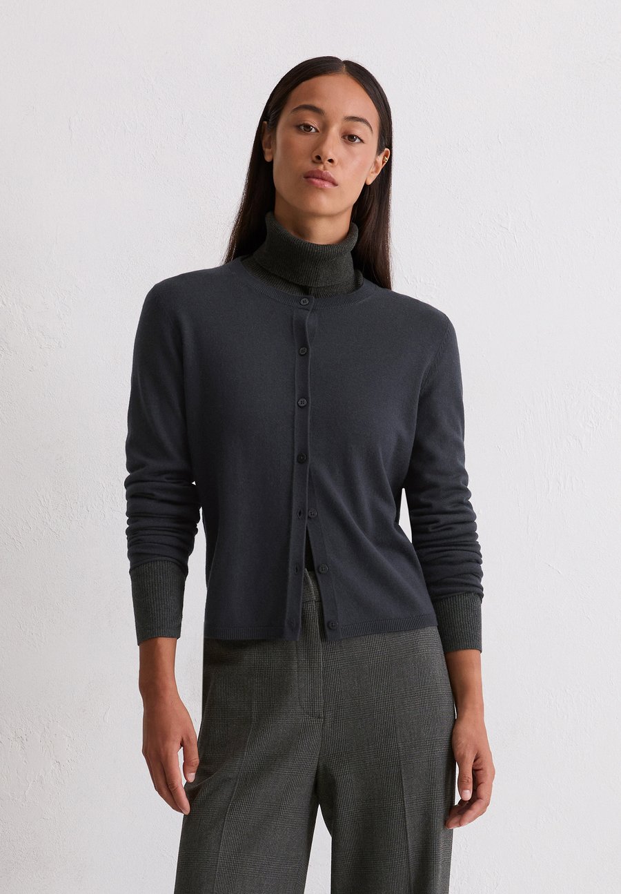 Кардиган Marc O'Polo Cardigan, Deep Night Blue/Dark Blue
Кардиган Marc O'Polo Cardigan, Deep Night Blue/Dark Blue