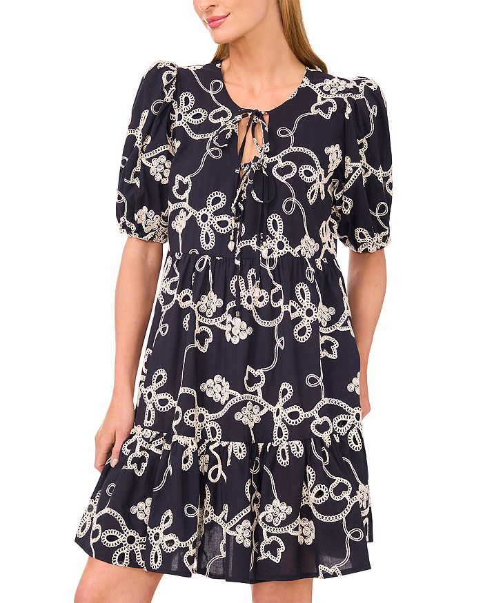 Платье с завязками и ярусами CeCe, фиолетовый
Платье с завязками и ярусами CeCe, фиолетовый