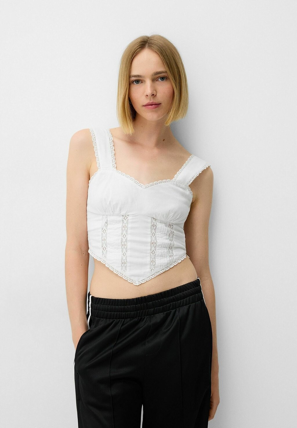 Топ Bershka, бежевый
Топ Bershka, бежевый