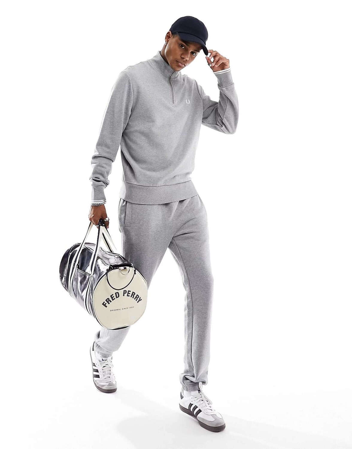 Серый свитшот на молнии Fred Perry 
Серый свитшот на молнии Fred Perry
