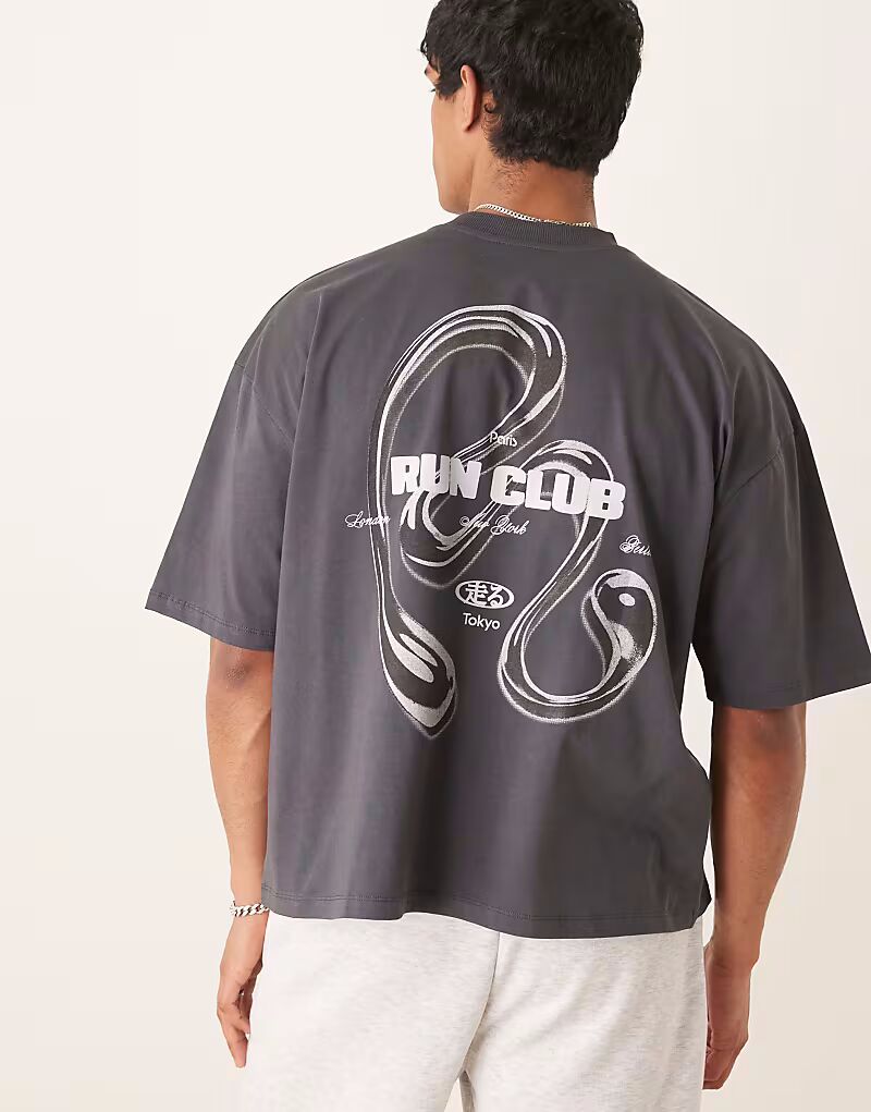 Футболка ASOS DESIGN свободного кроя с принтом на спине серого цвета
Футболка ASOS DESIGN свободного кроя с принтом на спине серого цвета