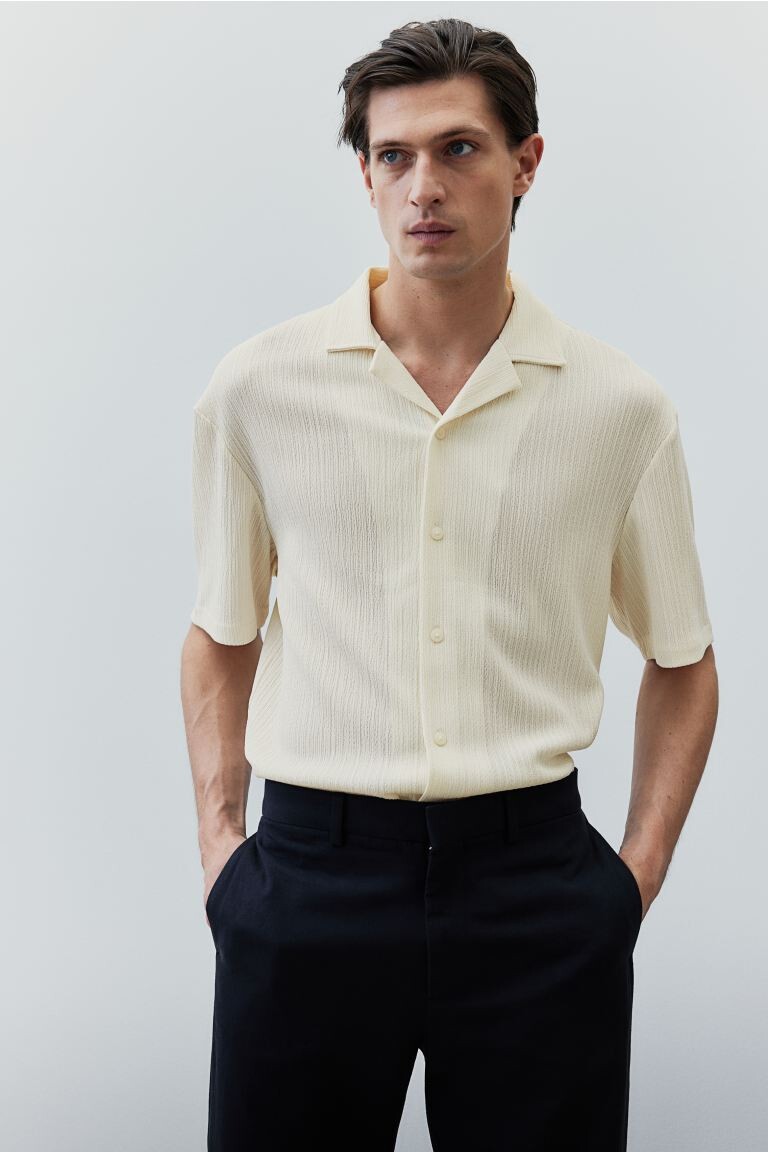 Мятая повседневная рубашка обычного кроя H&M, белый
Мятая повседневная рубашка обычного кроя H&M, белый