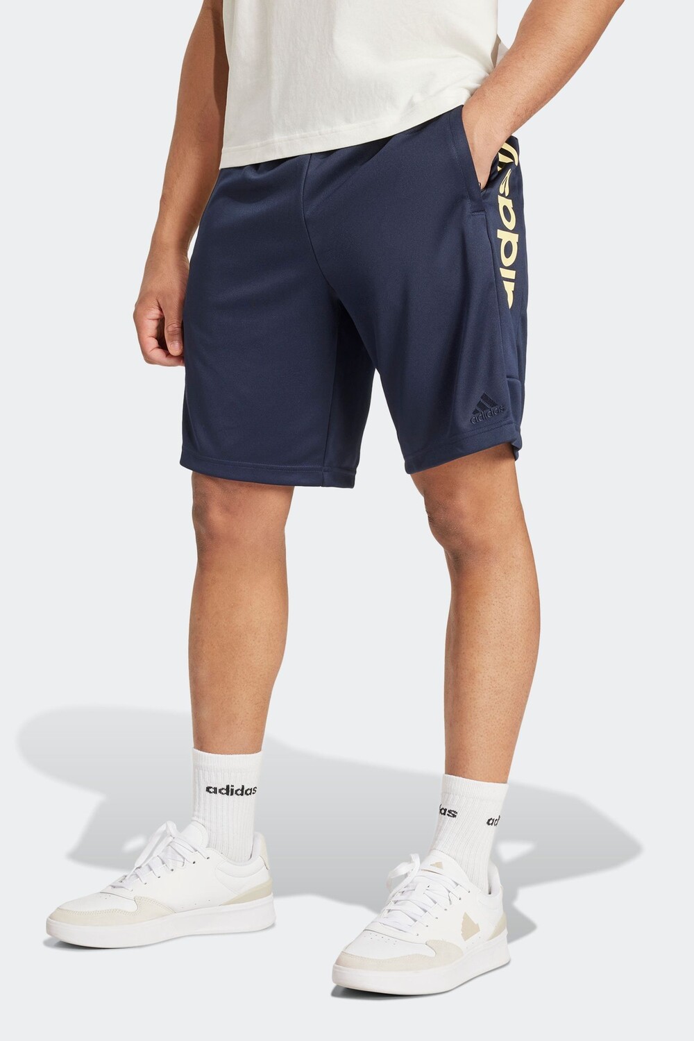 Шорты с надписью Tiro Adidas, синий 
Шорты с надписью Tiro Adidas, синий