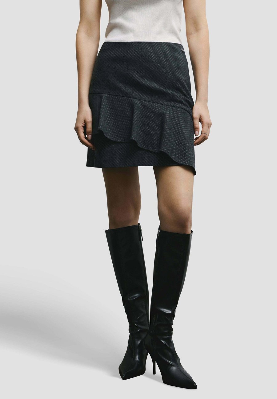 Юбка Pepe Jeans W11 PRISCILA, Marl Grey/Grey
Юбка Pepe Jeans W11 PRISCILA, Marl Grey/Grey