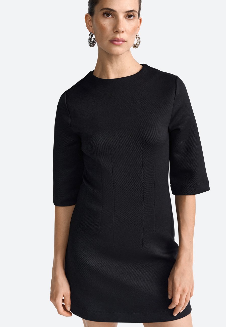 Платье Rich & Royal Shift dress, Black
Платье Rich & Royal Shift dress, Black