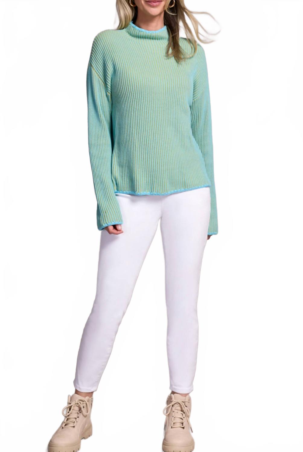 TRIBAL Двухцветный ребристый свитер с воротником-стойкой из чесаного хлопка, цвет «туманно-голубой»
TRIBAL Двухцветный ребристый свитер с воротником-стойкой из чесаного хлопка, цвет «туманно-голубой»