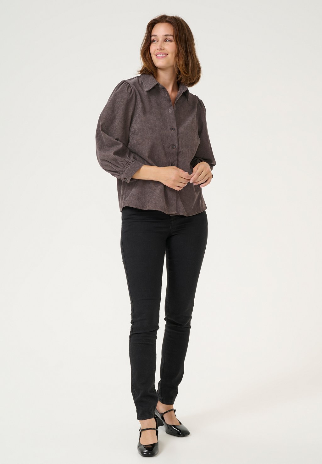 Блузка на пуговицах VERA Kaffe, коричневый
Блузка на пуговицах VERA Kaffe, коричневый