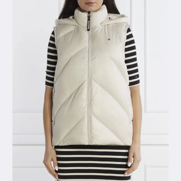 Пуховик без рукавов стандартного кроя с узором шеврон Tommy Hilfiger, экрю, Белый, Пуховик без рукавов стандартного кроя с узором шеврон Tommy Hilfiger, экрю
Пуховик без рукавов стандартного кроя с узором шеврон Tommy Hilfiger, экрю, Белый, Пуховик без рукавов стандартного кроя с узором шеврон Tommy Hilfiger, экрю