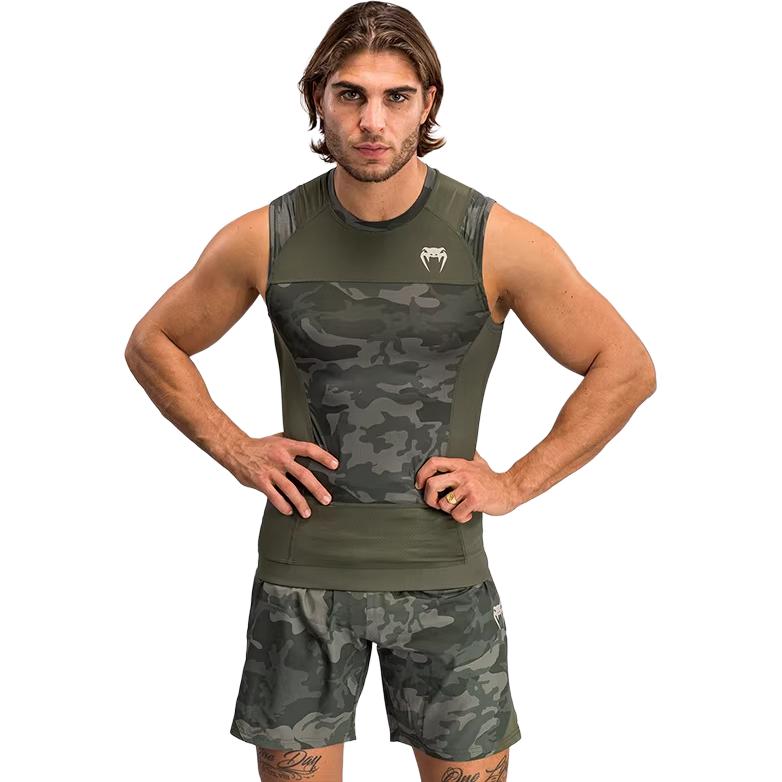 VENUM Мужской топ Black-001
VENUM Мужской топ Black-001