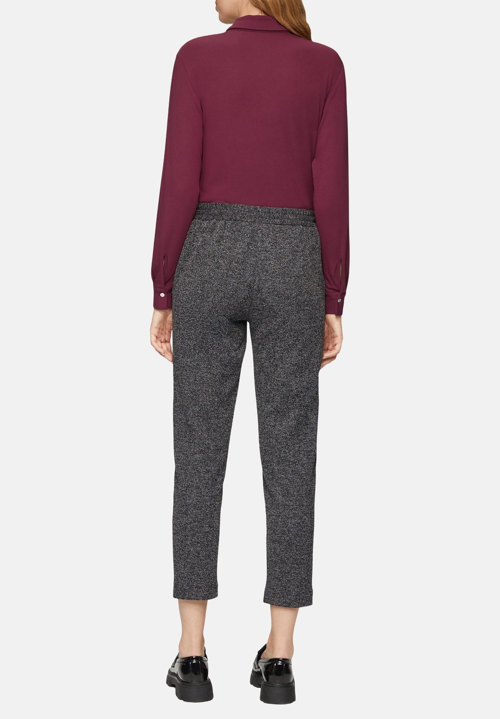 Брюки MIT ELASTIKBUND UND FISCHGRAT-STRUKTUR s.Oliver BLACK LABEL, черный
Брюки MIT ELASTIKBUND UND FISCHGRAT-STRUKTUR s.Oliver BLACK LABEL, черный