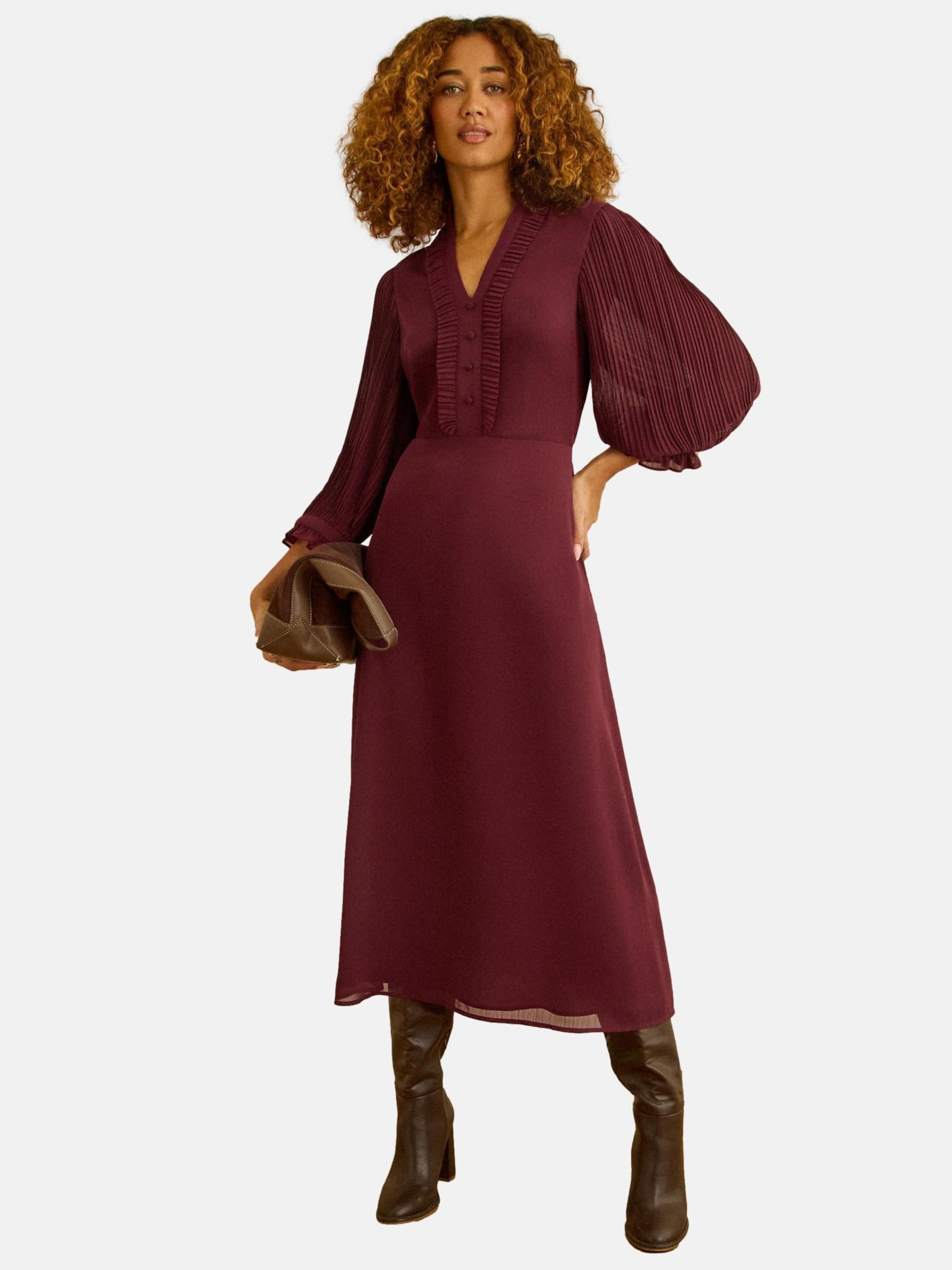 Love & roses Платье в бордовом цвете
Love & roses Платье в бордовом цвете