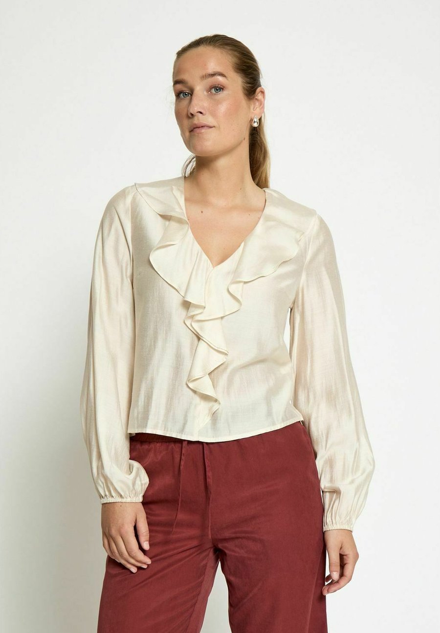Блуза Desires Blouse, Turtledove Sand/Sand
Блуза Desires Blouse, Turtledove Sand/Sand