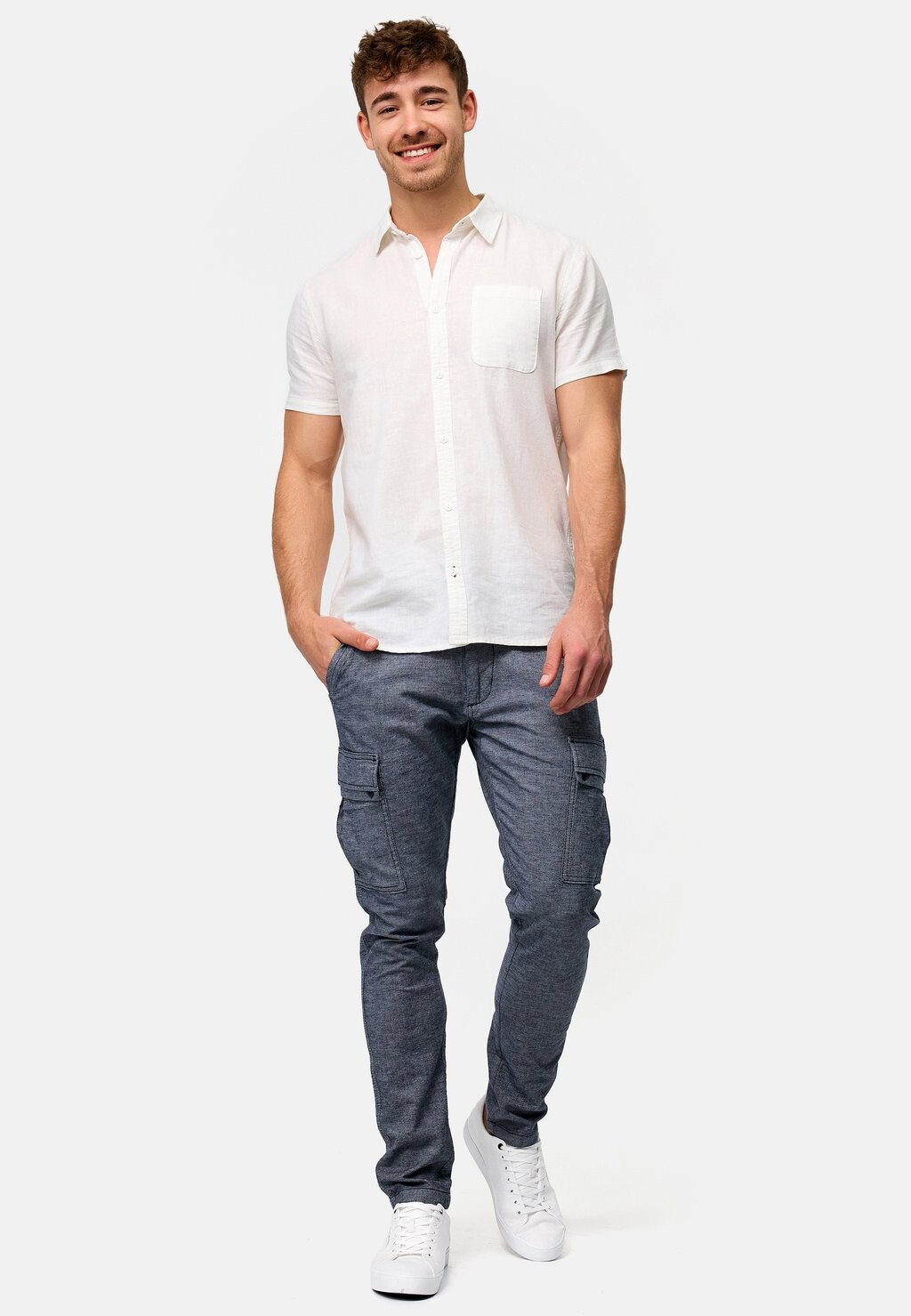 Брюки с боковыми карманами Insafi INDICODE JEANS, темно-синие
Брюки с боковыми карманами Insafi INDICODE JEANS, темно-синие