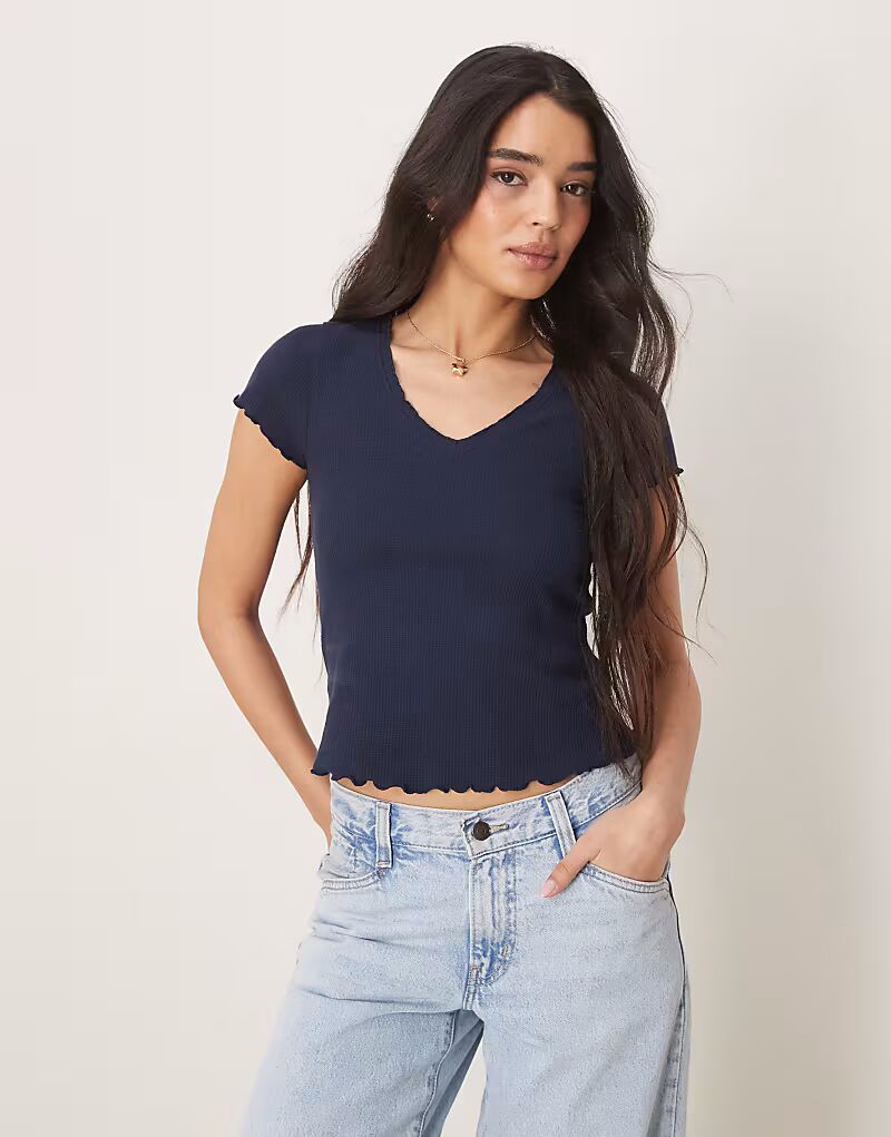 Футболка с вафельным V-образным вырезом и оверлочной отделкой, темно-синего цвета Asos Design, Синий, Футболка с вафельным V-образным вырезом и оверлочной отделкой, темно-синего цвета Asos Design
Футболка с вафельным V-образным вырезом и оверлочной отделкой, темно-синего цвета Asos Design, Синий, Футболка с вафельным V-образным вырезом и оверлочной отделкой, темно-синего цвета Asos Design