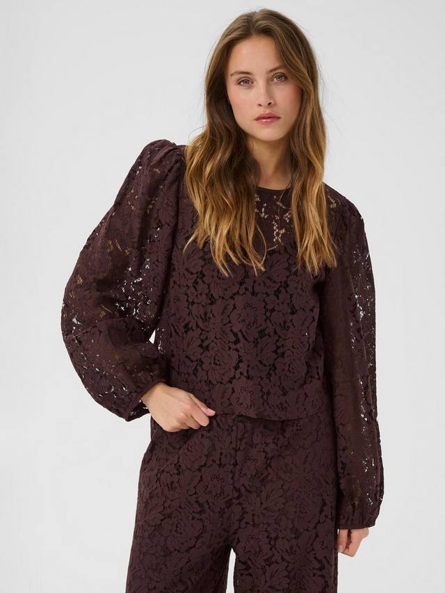 Блузка Nomi из хлопковой смеси с цветочным принтом, длинными рукавами, круглым вырезом и кружевом KAFFE
Блузка Nomi из хлопковой смеси с цветочным принтом, длинными рукавами, круглым вырезом и кружевом KAFFE