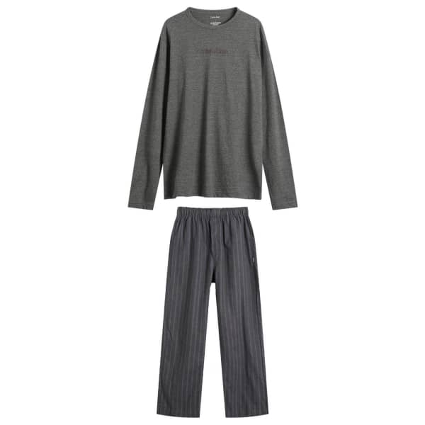 Фланелевая мужская пижама Calvin Klein
Фланелевая мужская пижама Calvin Klein