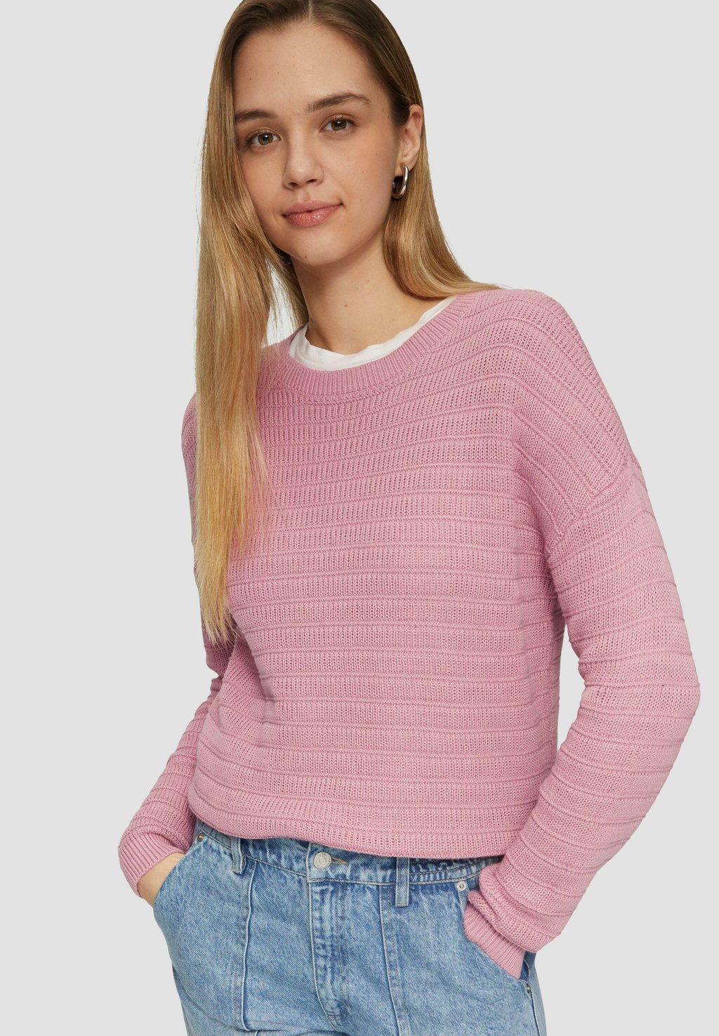 Джемпер MIT STRUKTURMUSTER QS, светло-розовый
Джемпер MIT STRUKTURMUSTER QS, светло-розовый