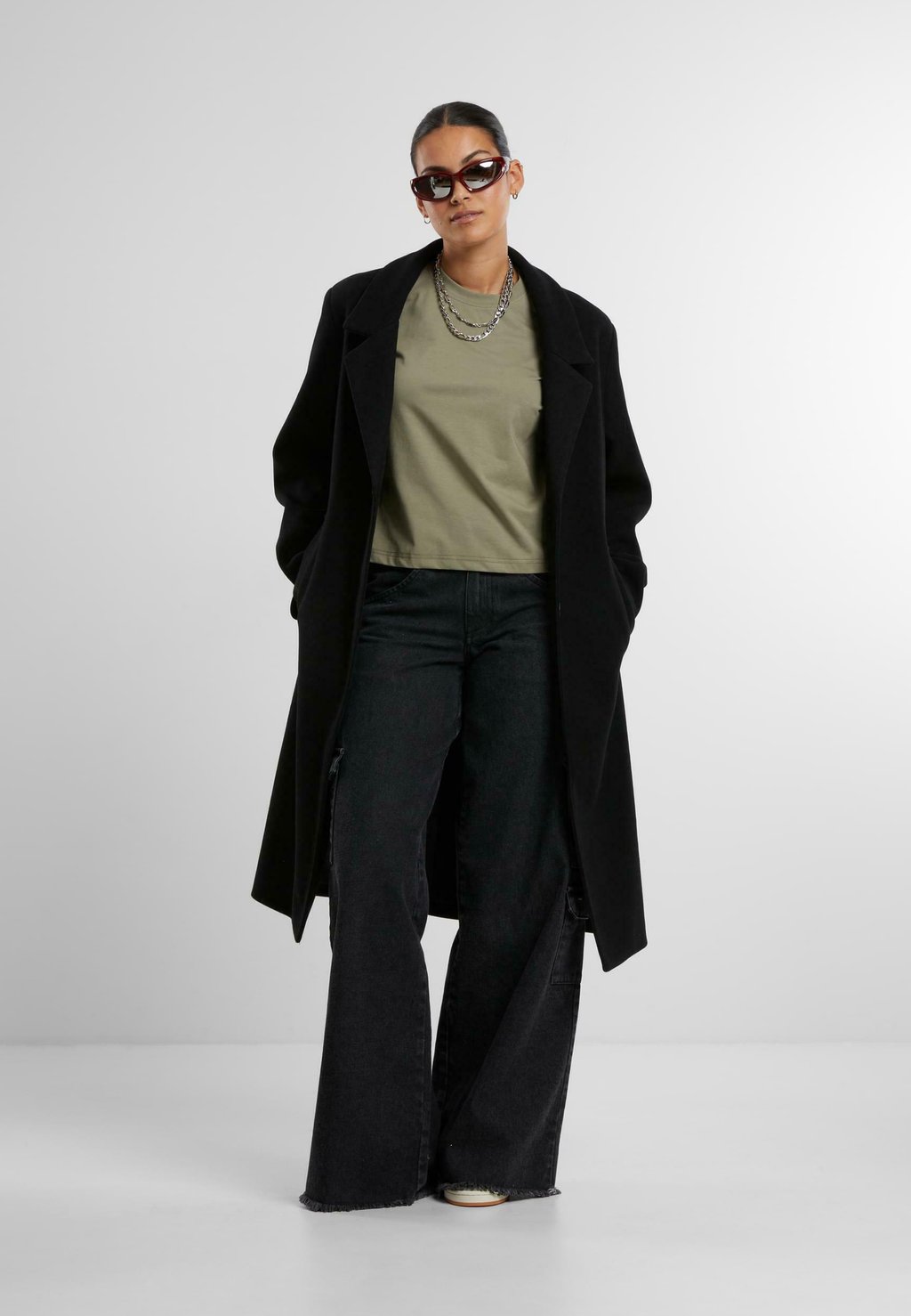 Базовая футболка Urban Classics, оливковый
Базовая футболка Urban Classics, оливковый