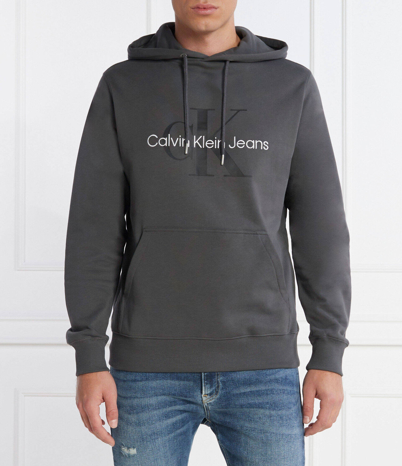 Толстовка CALVIN KLEIN JEANS Regular Fit, цвет grafite
Толстовка CALVIN KLEIN JEANS Regular Fit, цвет grafite