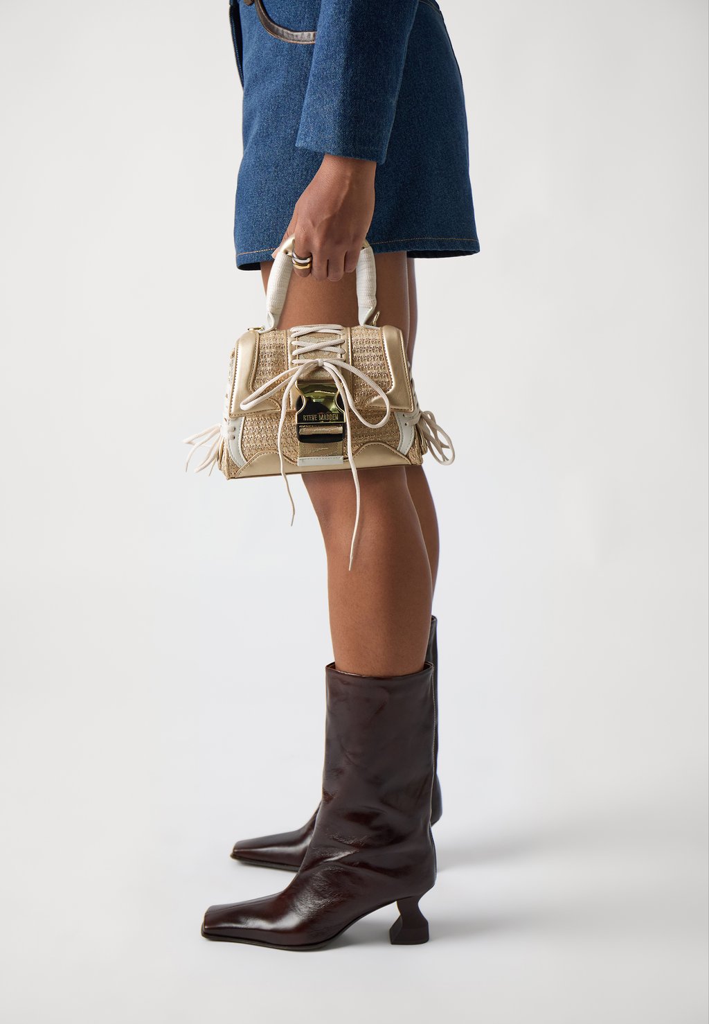 Сумка BDIEGO Steve Madden, бежевый
Сумка BDIEGO Steve Madden, бежевый