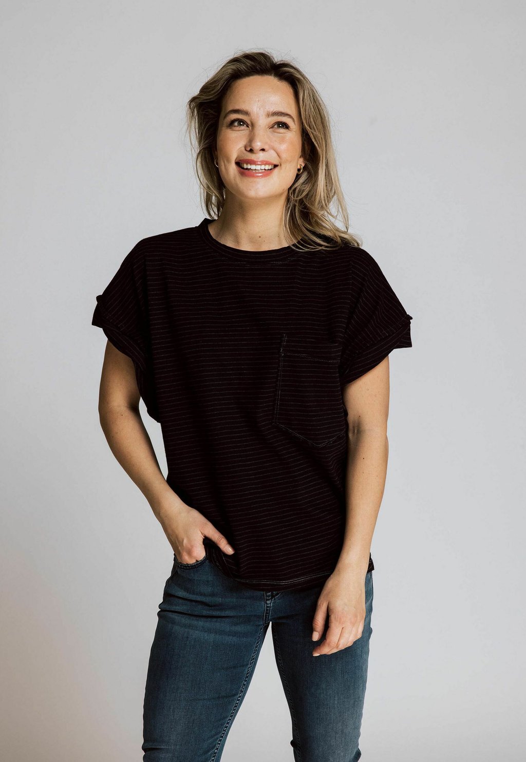 Футболка с принтом HSVEA SPECIAL Zhrill, черный
Футболка с принтом HSVEA SPECIAL Zhrill, черный