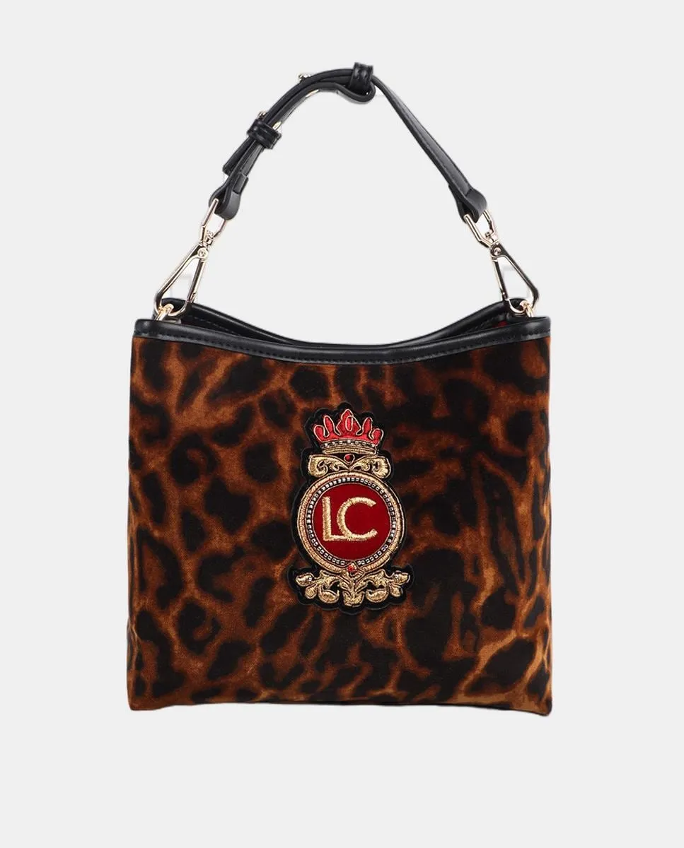 Тканевая сумка с анималистичным принтом и нашивкой с гербом Lola Casademunt, темно-коричневый
Тканевая сумка с анималистичным принтом и нашивкой с гербом Lola Casademunt, темно-коричневый