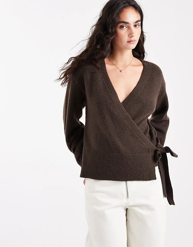Вязаный джемпер с завязками по бокам шоколадно-коричневого цвета
Вязаный джемпер с завязками по бокам шоколадно-коричневого цвета