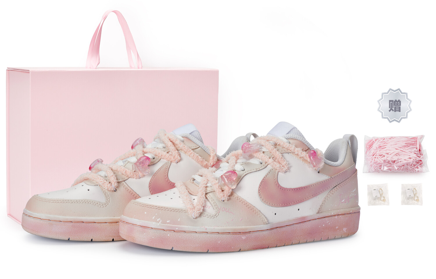 Женские кроссовки для скейтбординга Nike Court Borough Low, Pink, white and yellow
Женские кроссовки для скейтбординга Nike Court Borough Low, Pink, white and yellow