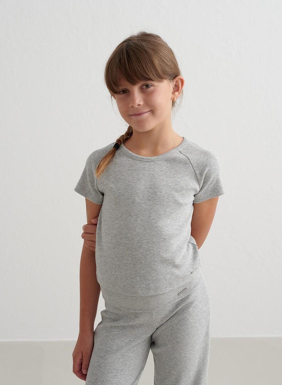 AIM'N Рубашка для йоги с короткими рукавами для девочек, лёгкая, серая, меланжевая, в рубчик
AIM'N Рубашка для йоги с короткими рукавами для девочек, лёгкая, серая, меланжевая, в рубчик