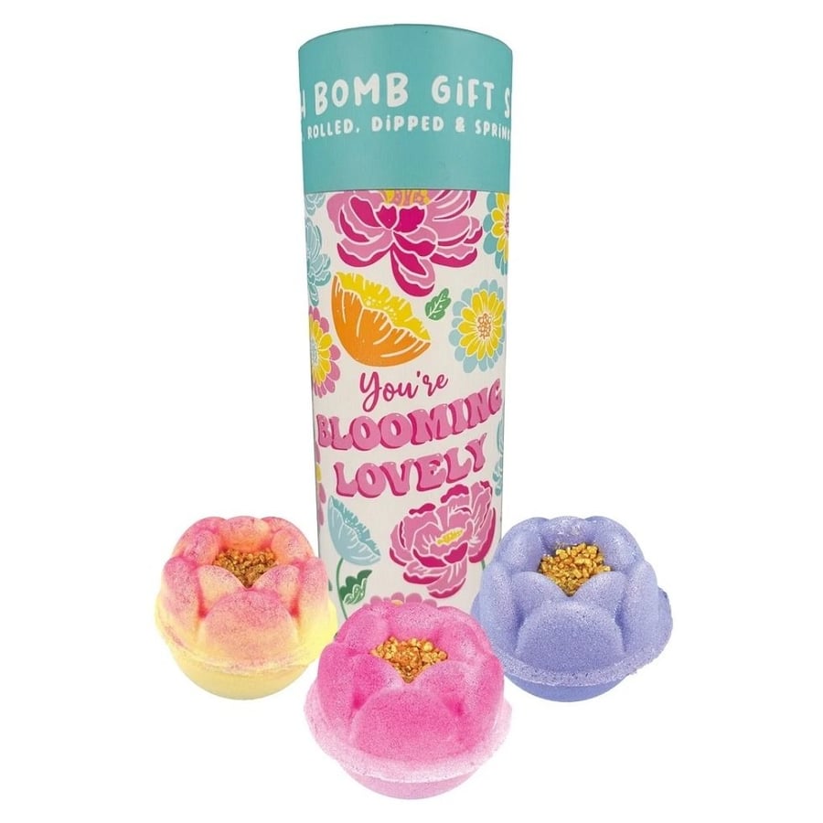 Bomb Cosmetics, You're Blooming Lovely подарочный тюбик с бомбочками для ванны 3 шт.
Bomb Cosmetics, You're Blooming Lovely подарочный тюбик с бомбочками для ванны 3 шт.