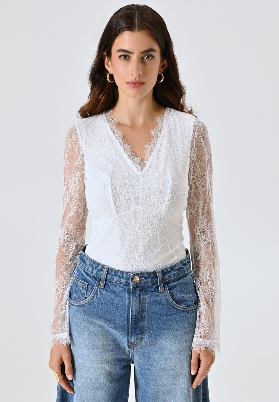 Блуза Rinascimento Blouse, White
Блуза Rinascimento Blouse, White