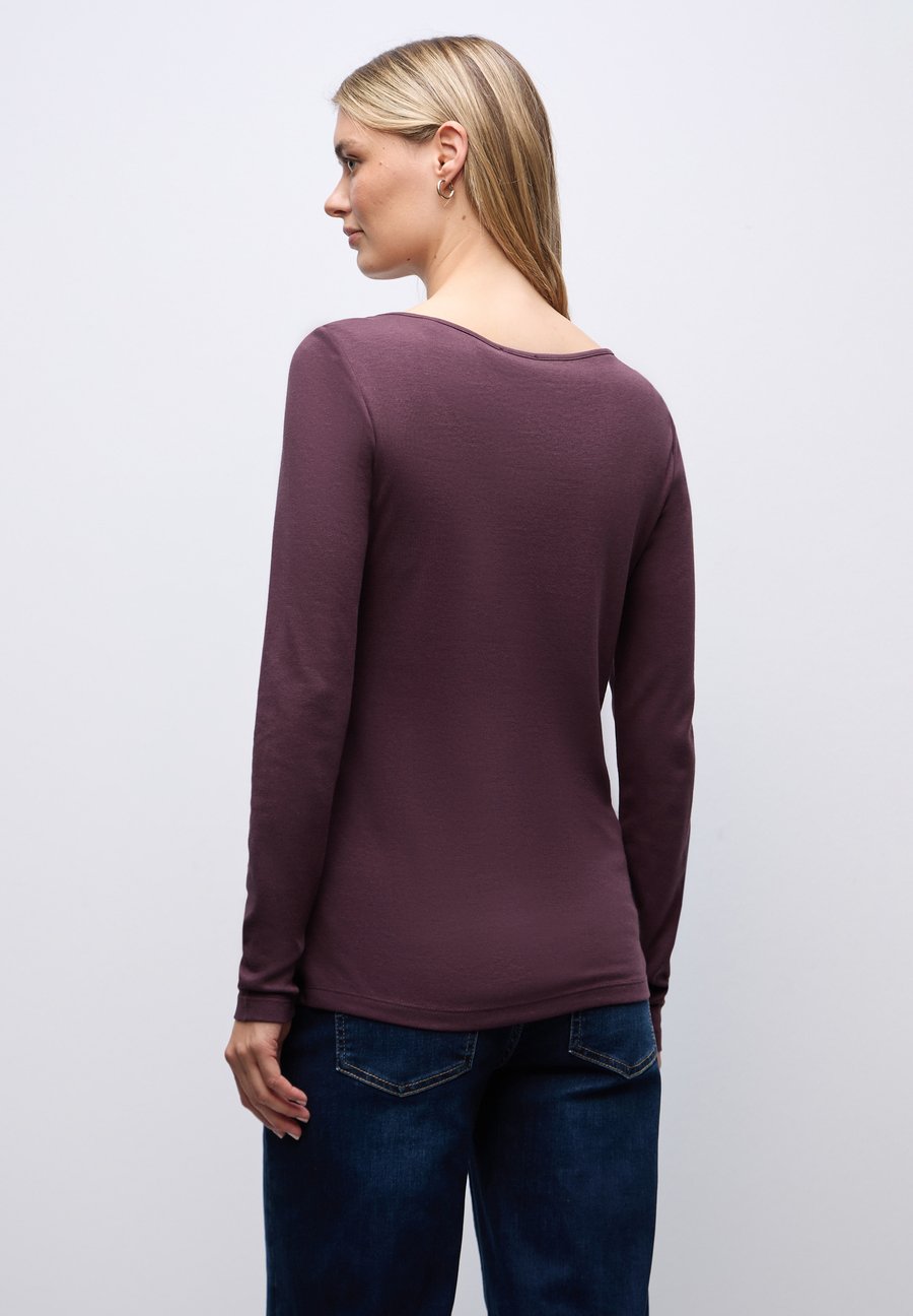 Топ Street One BASIC , Rot/Berry
Топ Street One BASIC , Rot/Berry